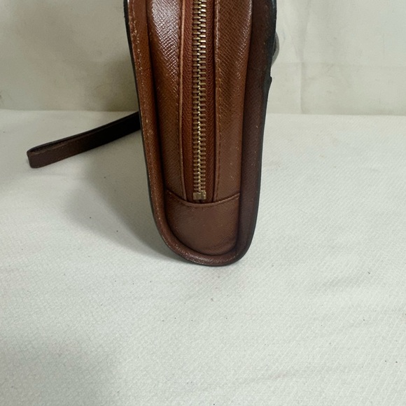 Louis Vuitton Clutch Bag - Picture 4 of 9